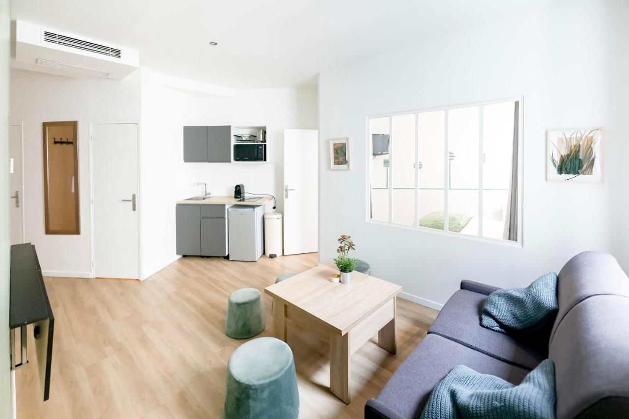 Green Apartment Near Montmartre And Opera Paris Luaran gambar